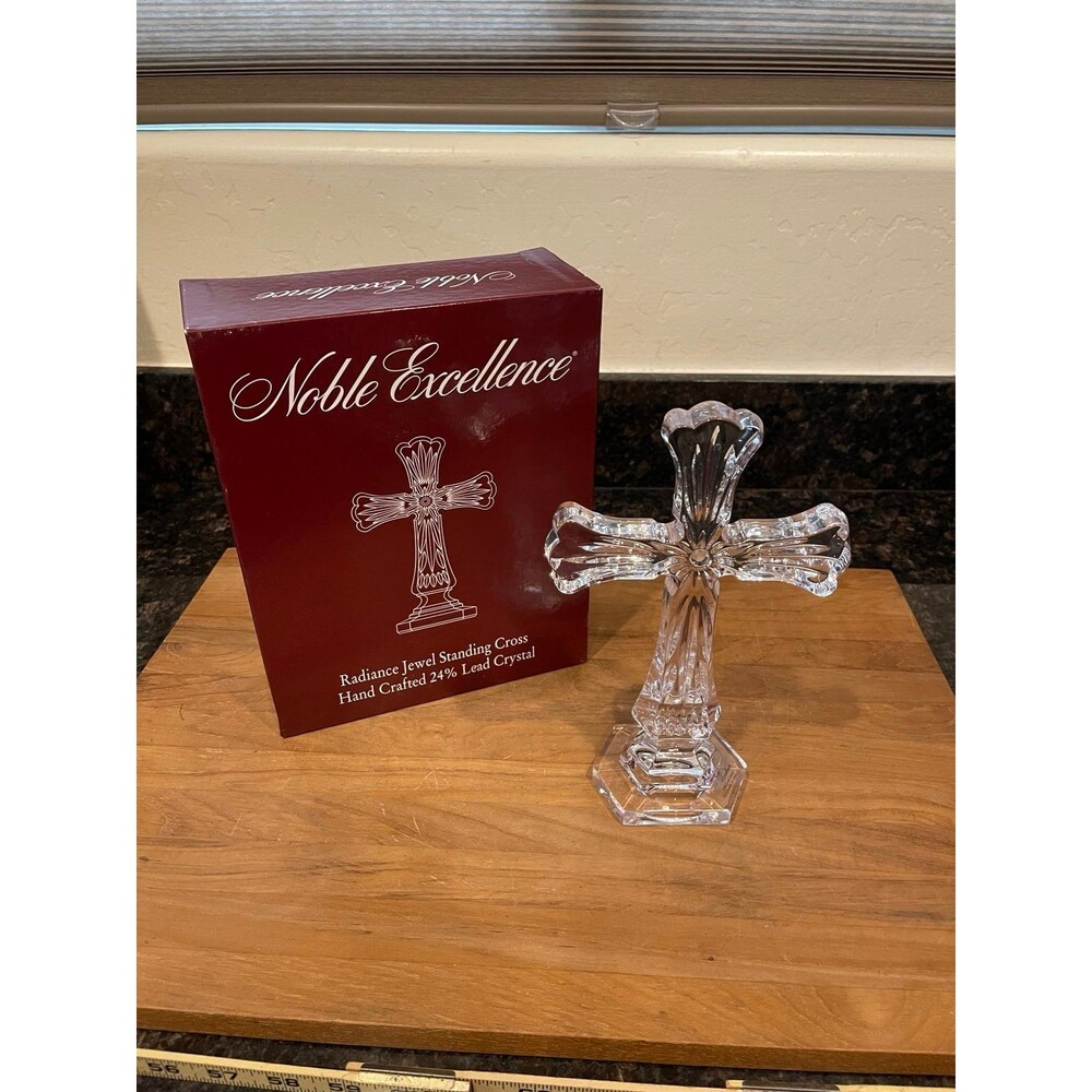 Noble Excellence Clear Glass 9 inch Cross